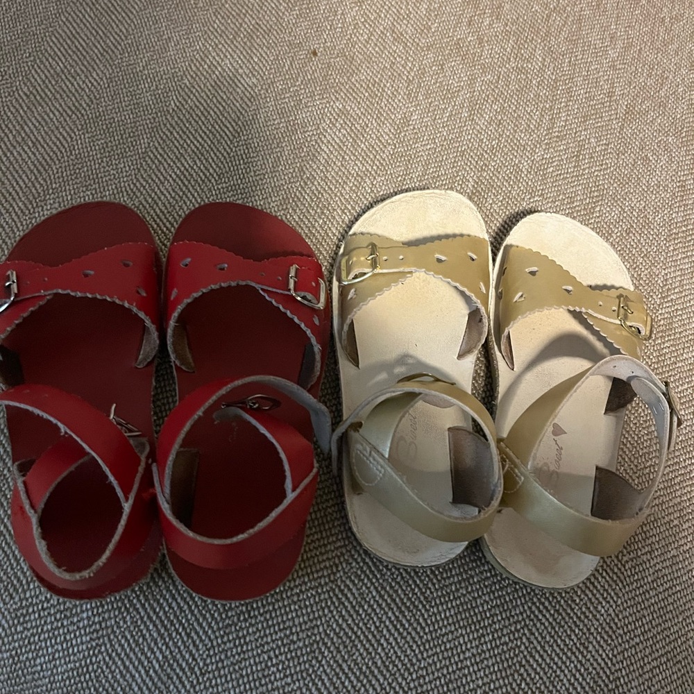 Sun sands size 11.